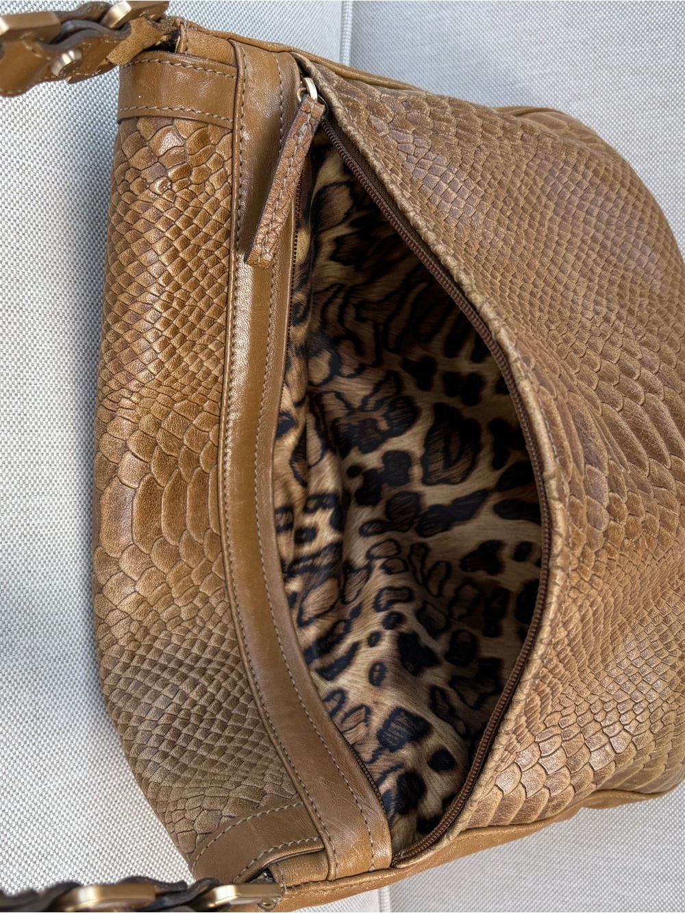 Longchamp Tan Embossed Leather Shoulder Bag with Chain Strap - Picture 10 of 10